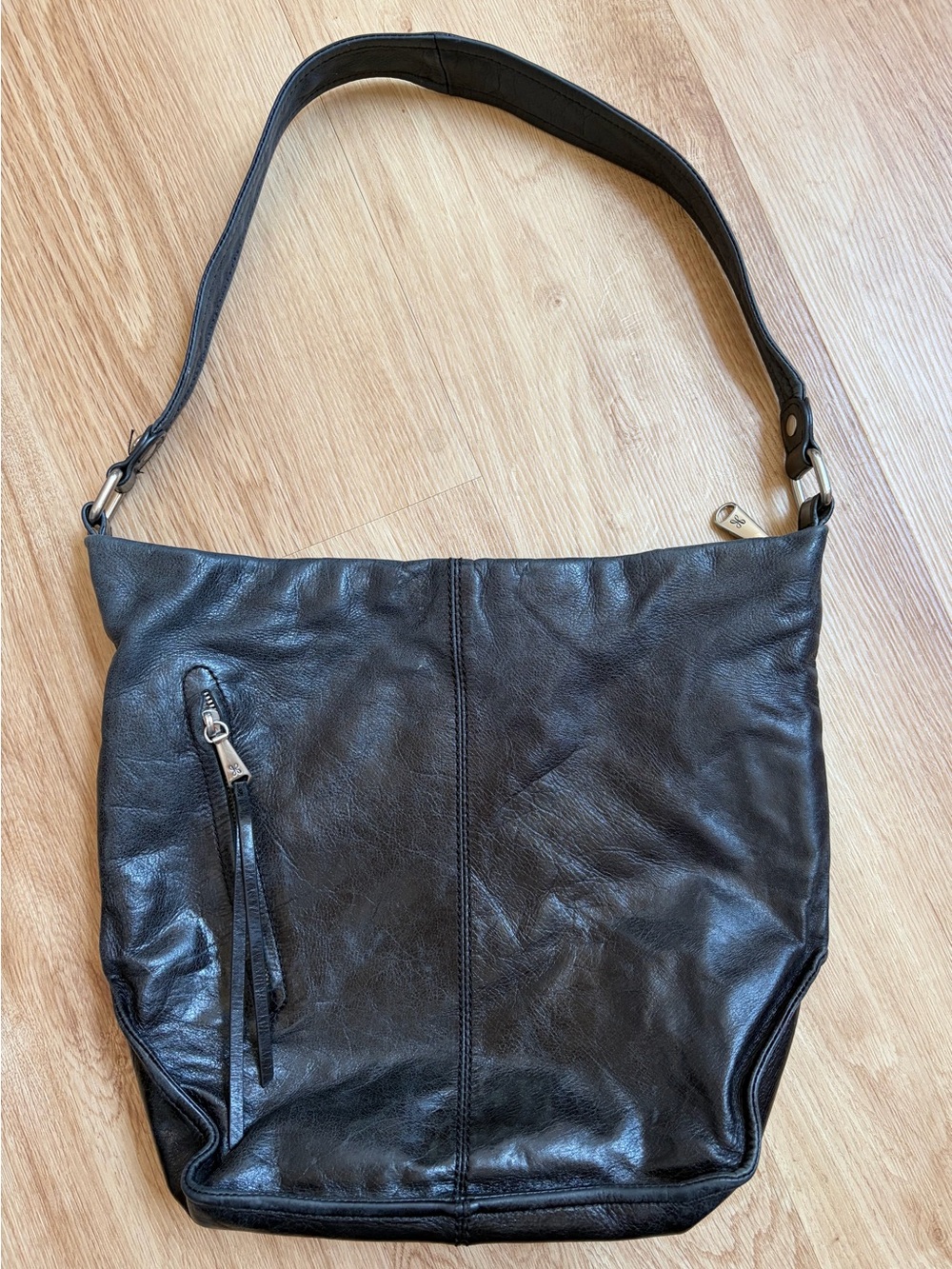 Hobo The Original black leather slouchy shoulder bag Meredith